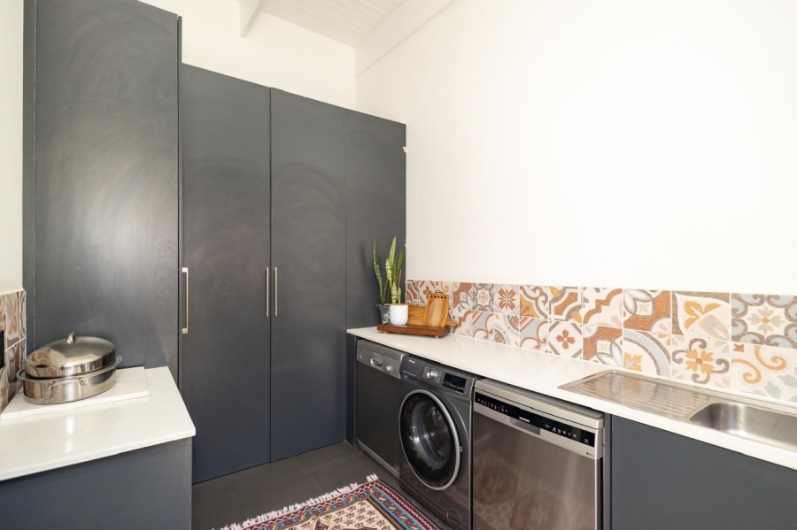 5 Bedroom Property for Sale in Elim Western Cape